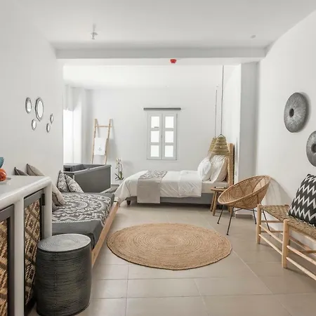 Aparthotel Little Venice 3*