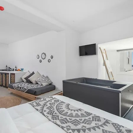 Little Venice Aparthotel 3*