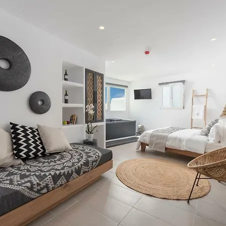 Little Venice Aparthotel